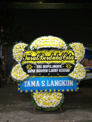 Papan Bunga Duka di Kerjo